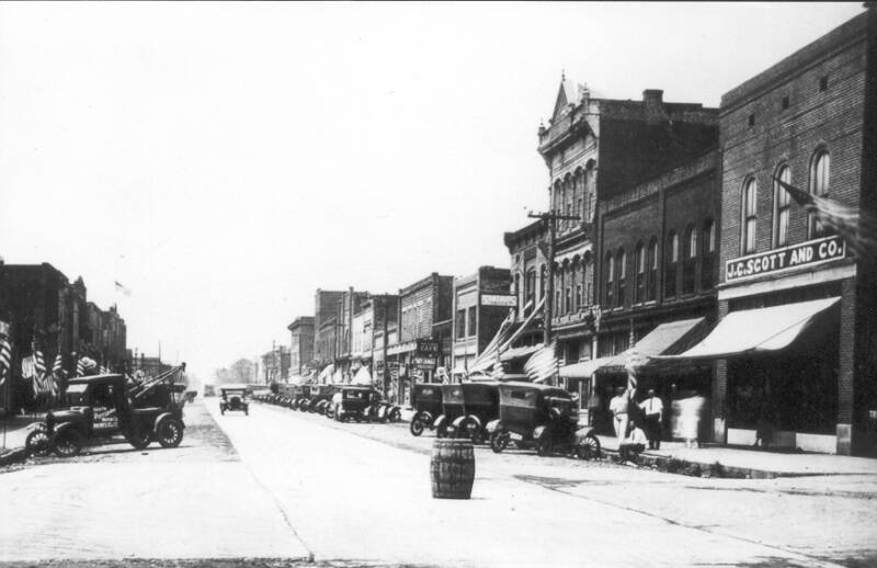 Downtown South Pittsburg in 1928