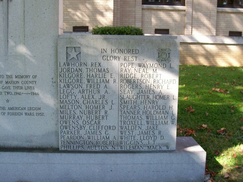World War II Veterans' Memorial close up right, photo courtesy of Dennis Lambert
