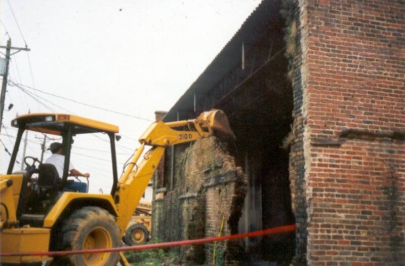 Removal of the rear wall