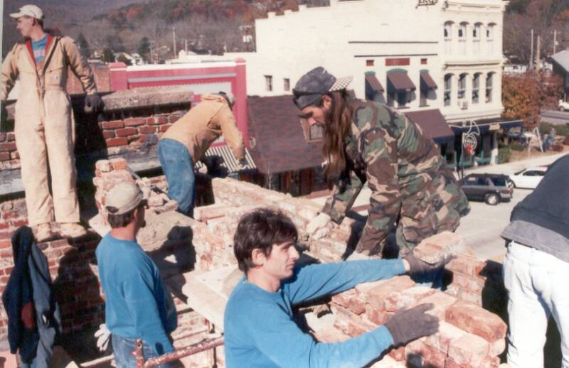 Reconstruction of the north wall in December 2000